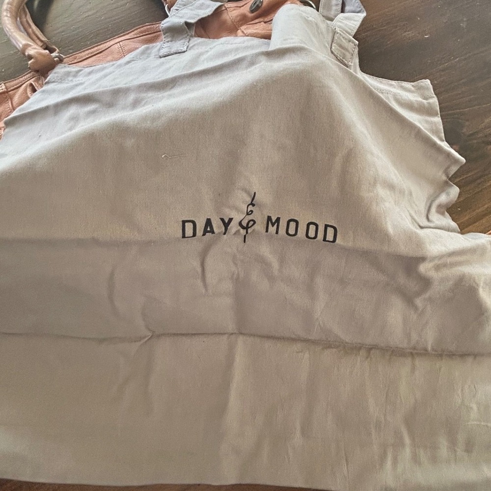 Day & Mood Hannah Leather Bag Large Hobo Crossbody Tote Pockets Utility Travel - Picture 13 of 14
